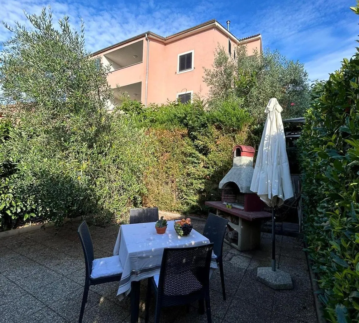 Apartman Morena Malinska 0*,  Croatia